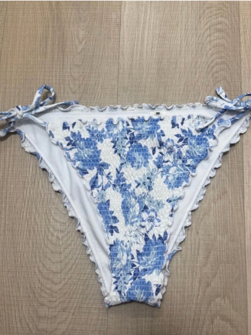 Hollister Floral Smocked Lettuce Edge Cheeky Bikini Bottom * accepting offers